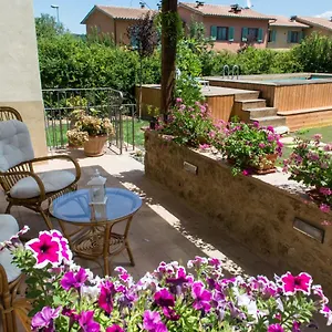 Apartment Antica Casa Del Glicine, Poggibonsi